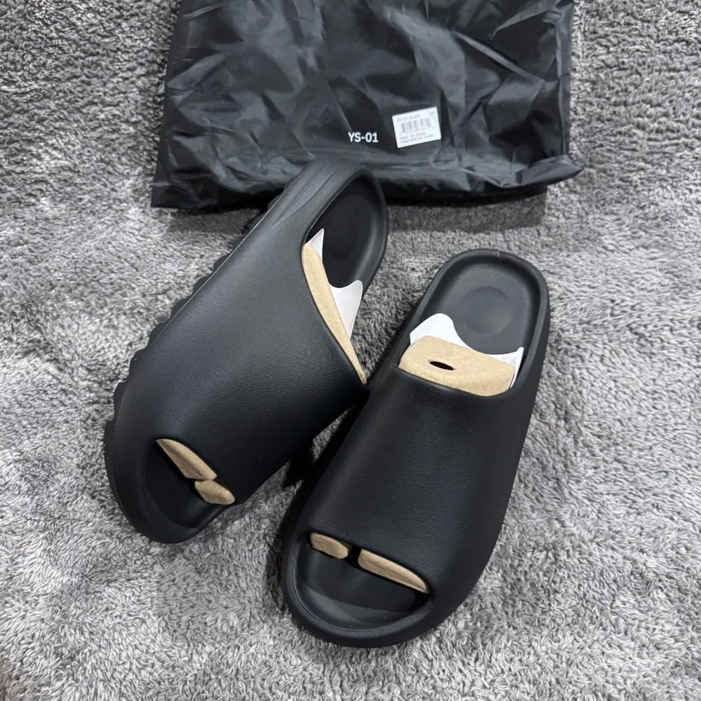 Yeezy YS01 Slide Black Mens Size 11M YS-01 Foam Sandal Slip On NEW